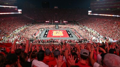 Nebraska Cornhuskers vs Omaha Mavericks [NCAA] Nebraska Memorial Stadium 92 000 spectateurs en Volleyball Universitaire !