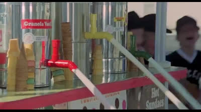 Uno sceriffo extraterrestre... poco extra e molto terrestre